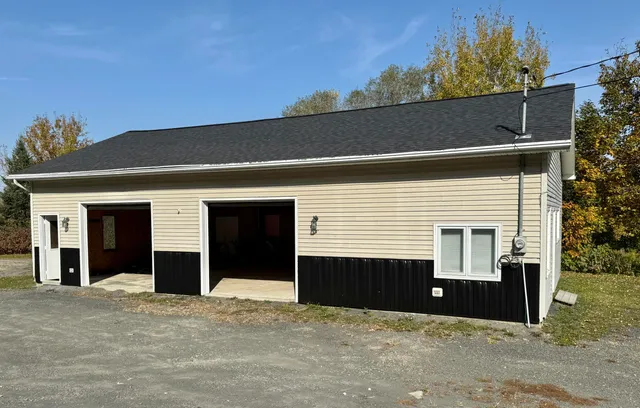 $179,000 | 500 Us Route 1, Van Buren, ME 04785