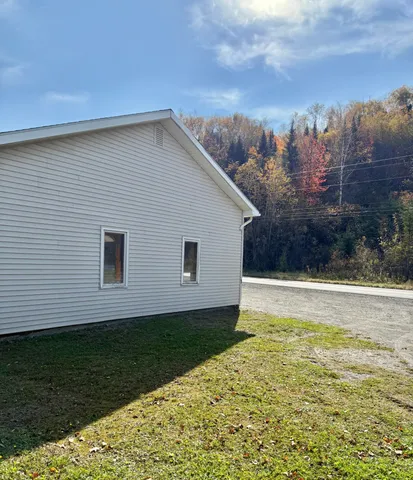 $179,000 | 500 Us Route 1, Van Buren, ME 04785