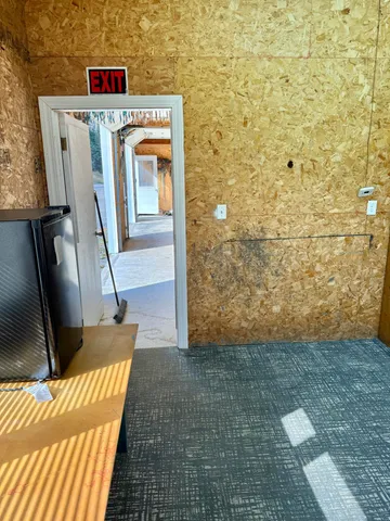 $179,000 | 500 Us Route 1, Van Buren, ME 04785