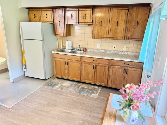 $179,000 | 500 Us Route 1, Van Buren, ME 04785