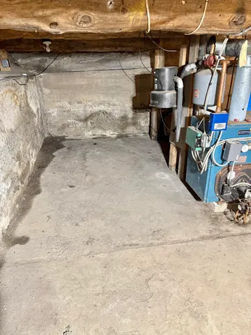 $179,000 | 500 Us Route 1, Van Buren, ME 04785