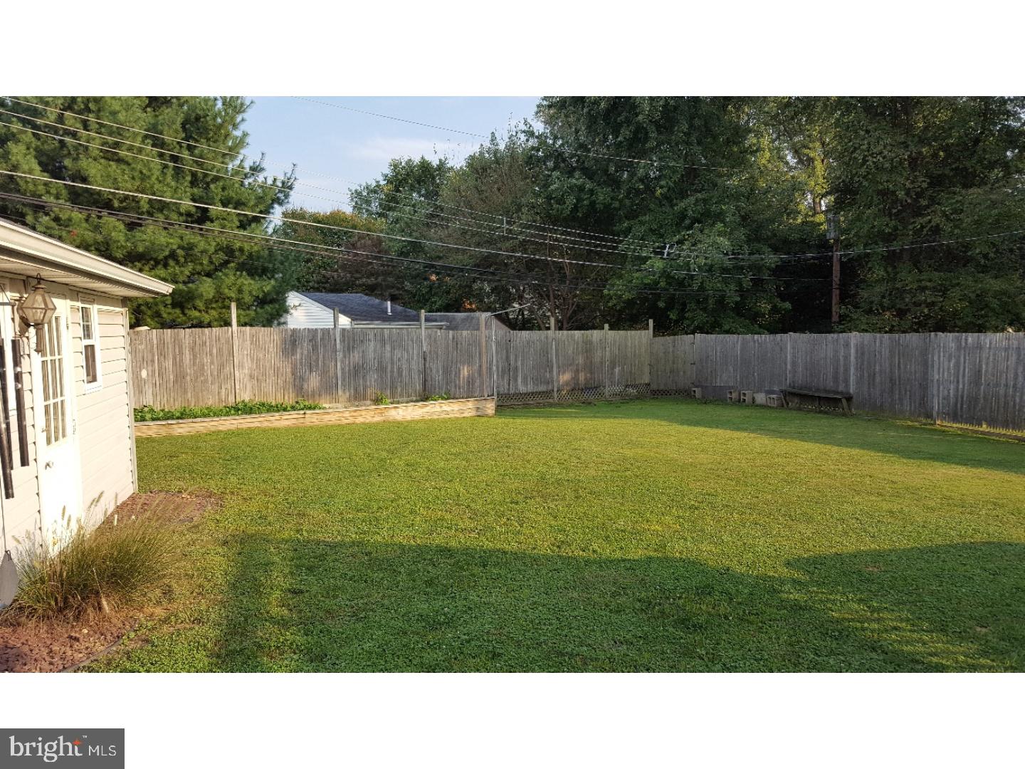 20 Inwood Road Levittown, PA 19057 - Photo 22 of 25 Back Yard