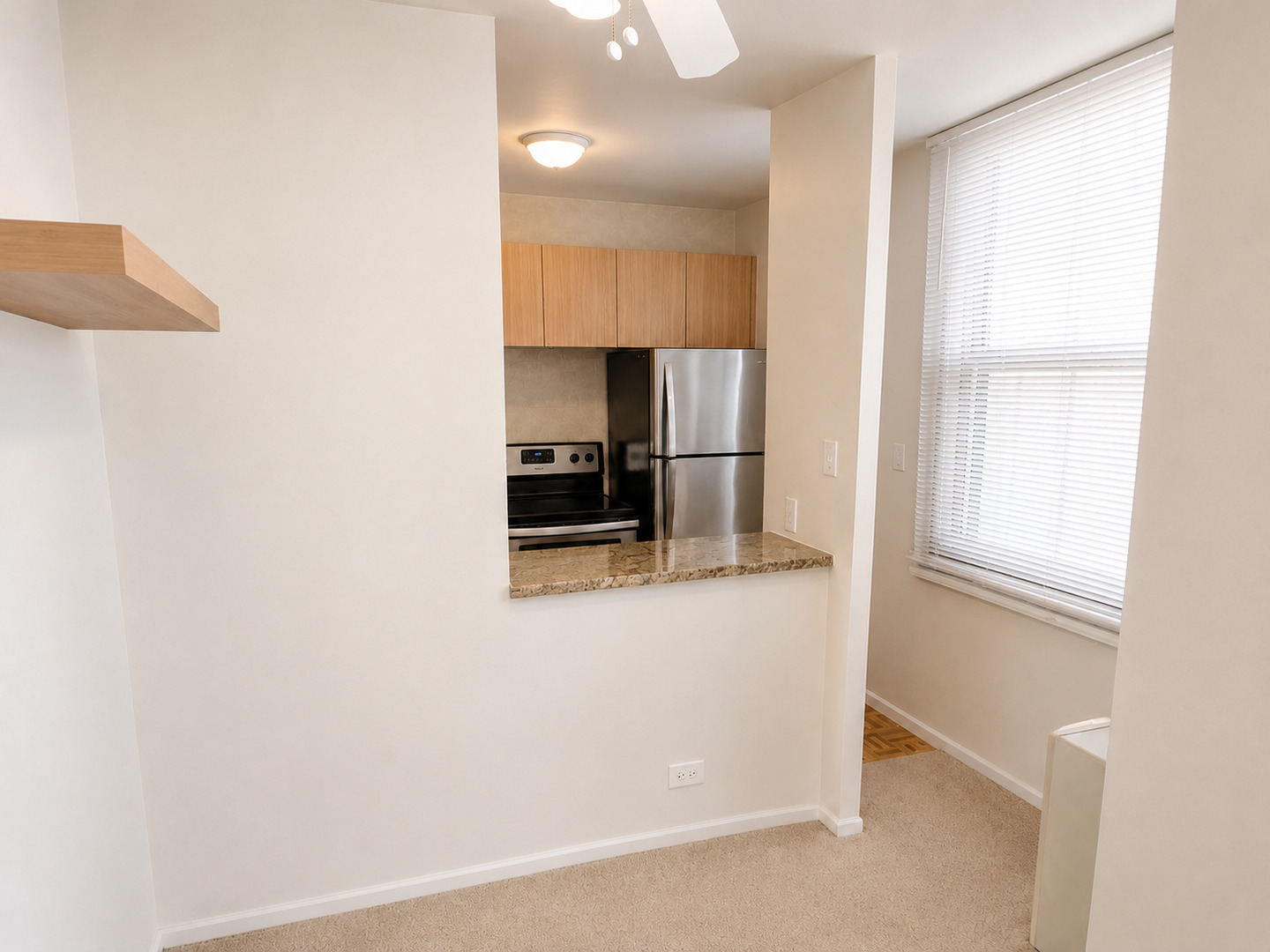5701 North Sheridan Road, Unit 16N Chicago, IL 60660 - Photo 5 of 16 Gallery Image 5