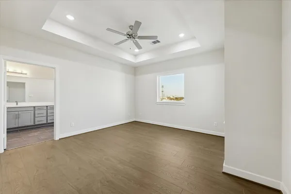 $2,475 | 410 North Stiles Street, Houston, TX 77011