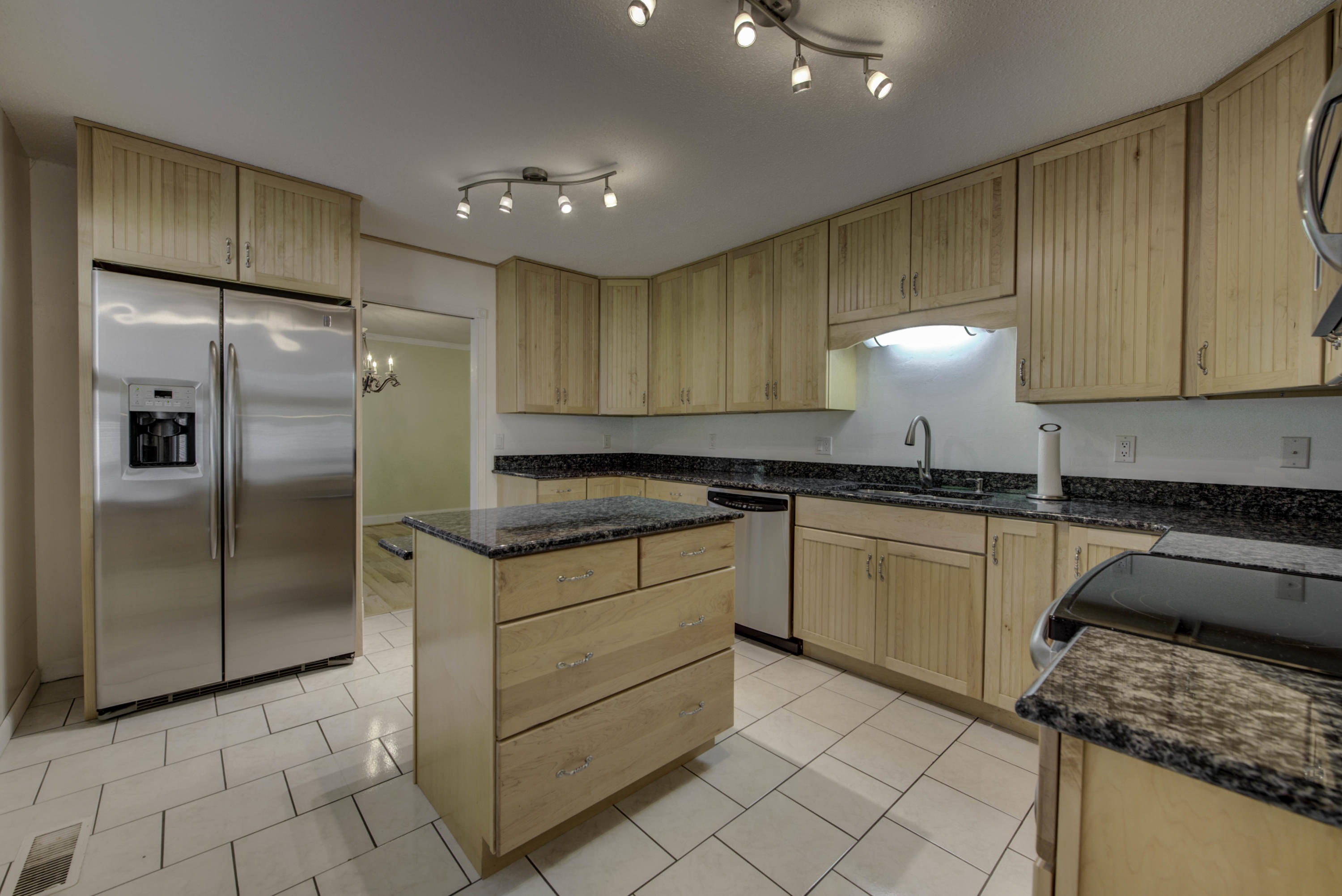 216 Lakeview Lane Oak Ridge, TN 37830 - Photo 13 of 37 216 Lakeview Ln 37830-13