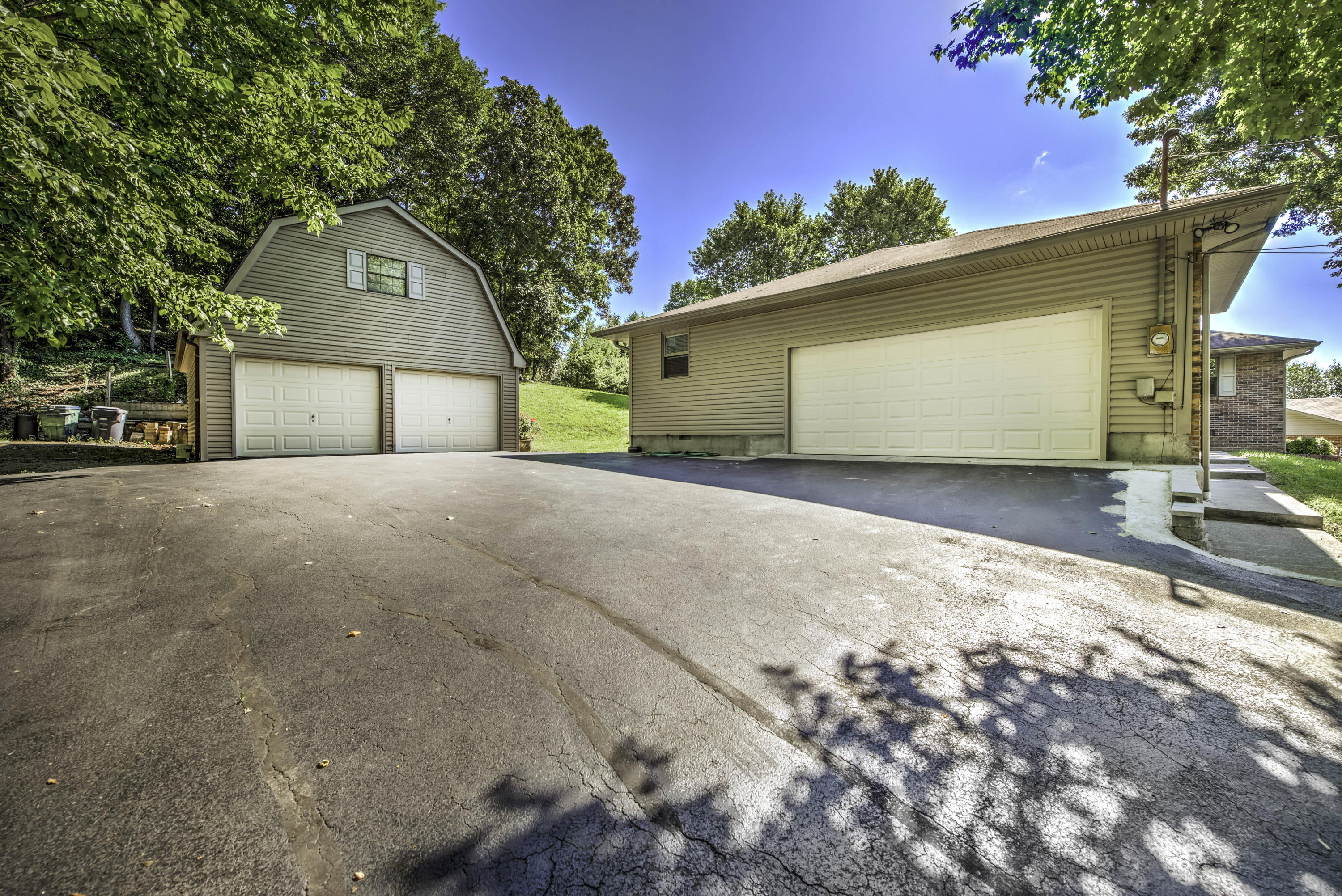 216 Lakeview Lane Oak Ridge, TN 37830 - Photo 29 of 37 216 Lakeview Ln 37830-29