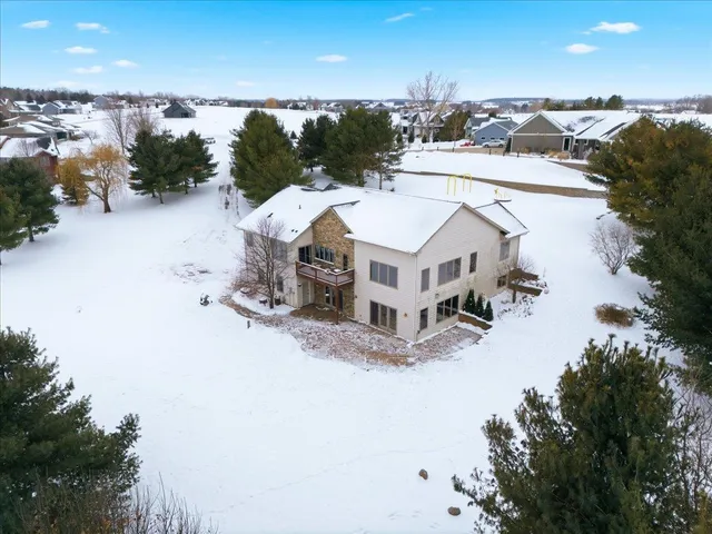 $549,900 | 1047 174th Street, Hammond, WI 54015