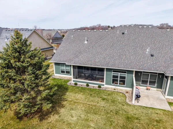 $685,500 | 3848 Berkshire Road Southwest, Rochester, MN 55902