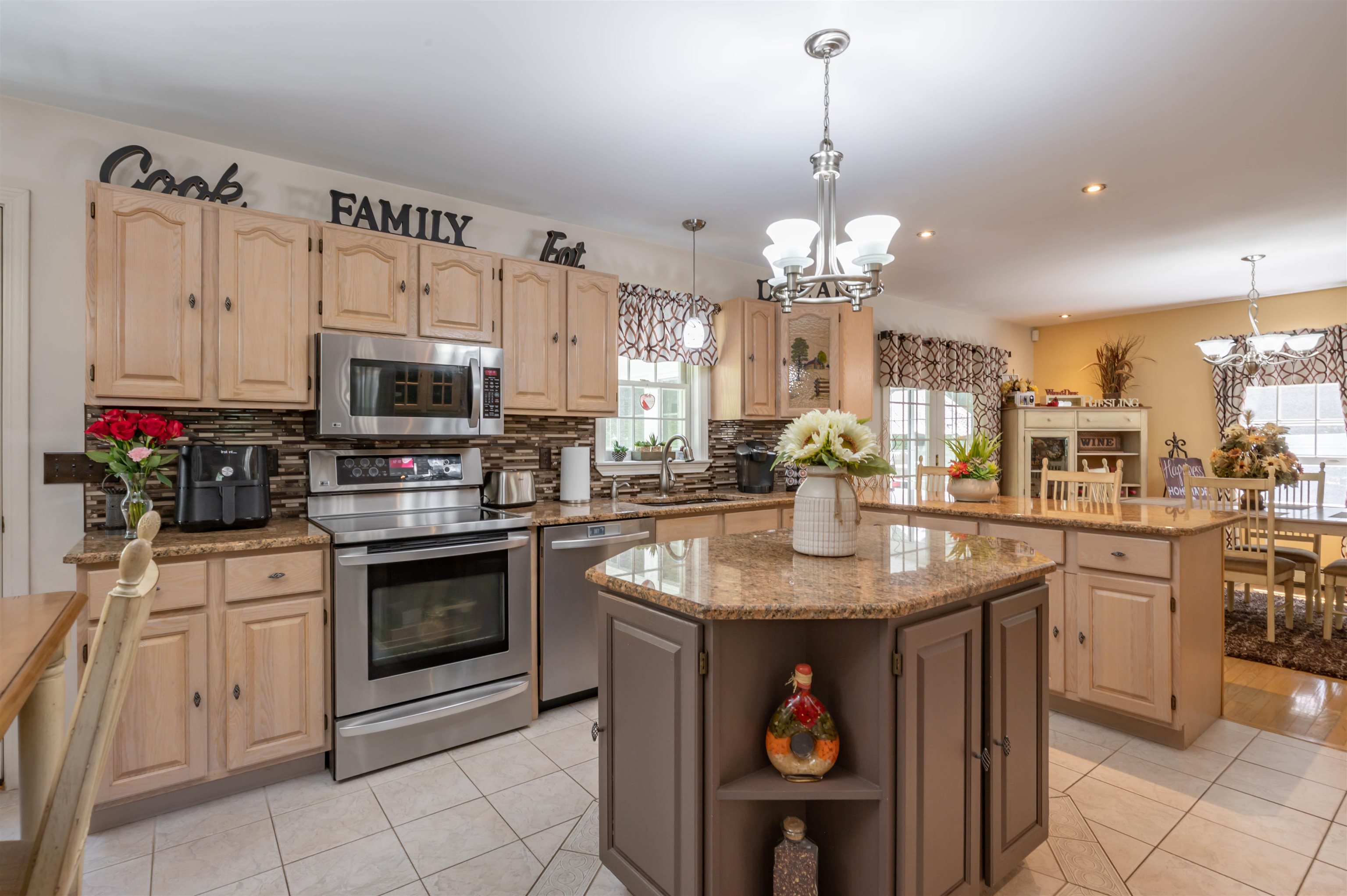 212 Gorham Pond Road Goffstown, NH 03045 - Photo 11 of 32 Gallery Image 11
