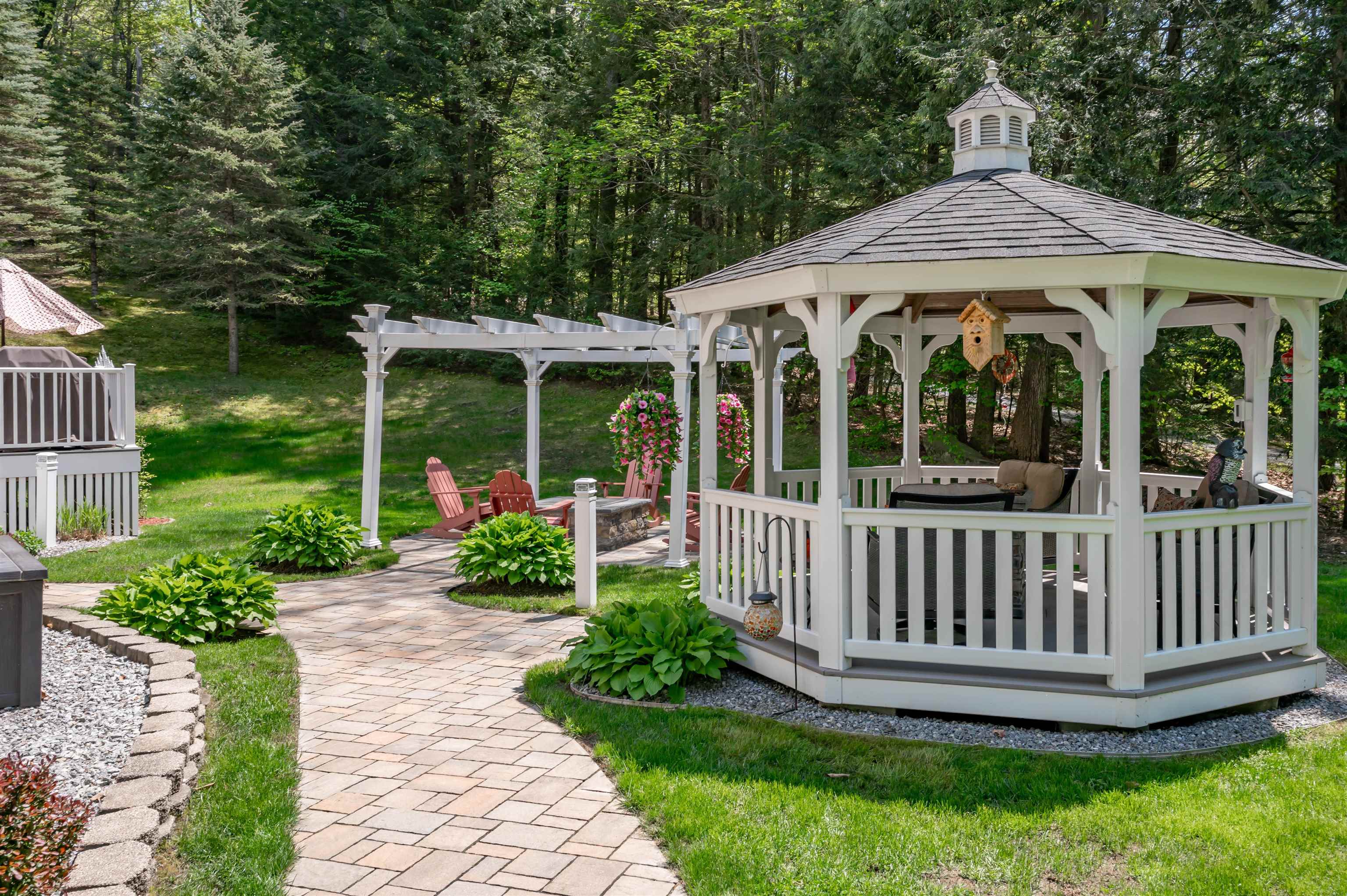 212 Gorham Pond Road Goffstown, NH 03045 - Photo 7 of 32 Gallery Image 7