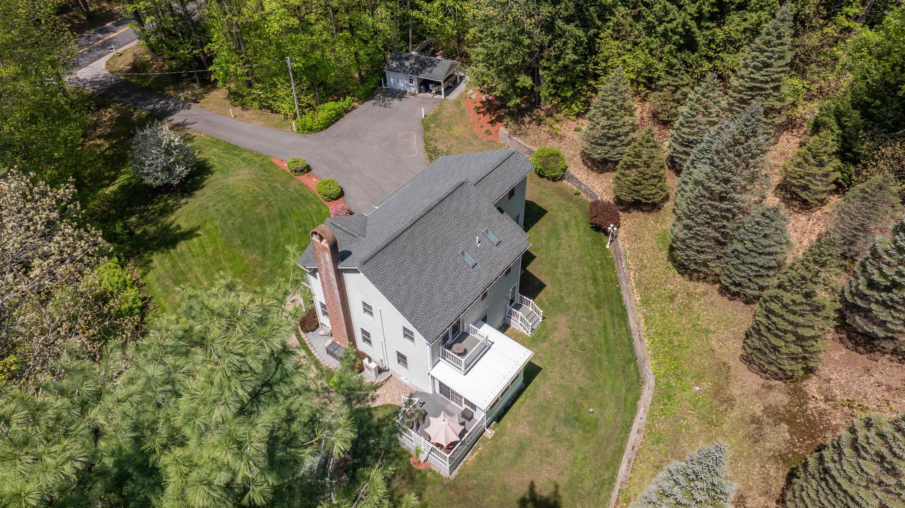 212 Gorham Pond Road Goffstown, NH 03045 - Photo 8 of 32 Gallery Image 8
