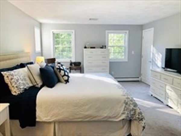 125 Baker Road Raynham, MA 02767 - Photo 6 of 19 Gallery Image 6