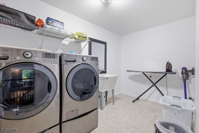 18 Puddingstone Road Morris Plains, NJ 07950 - Photo 35 of 43 Gallery Image 35