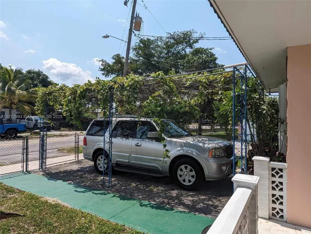 $680,000 | 3740 West 5th Court, Hialeah, FL 33012