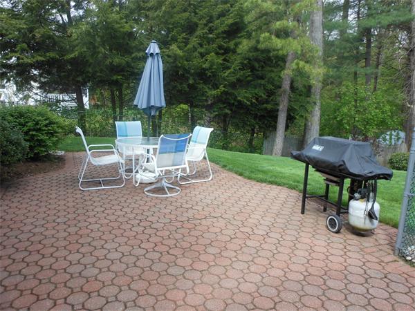 110 Old Farm Road Westfield, MA 01085 - Photo 5 of 28 Gallery Image 5