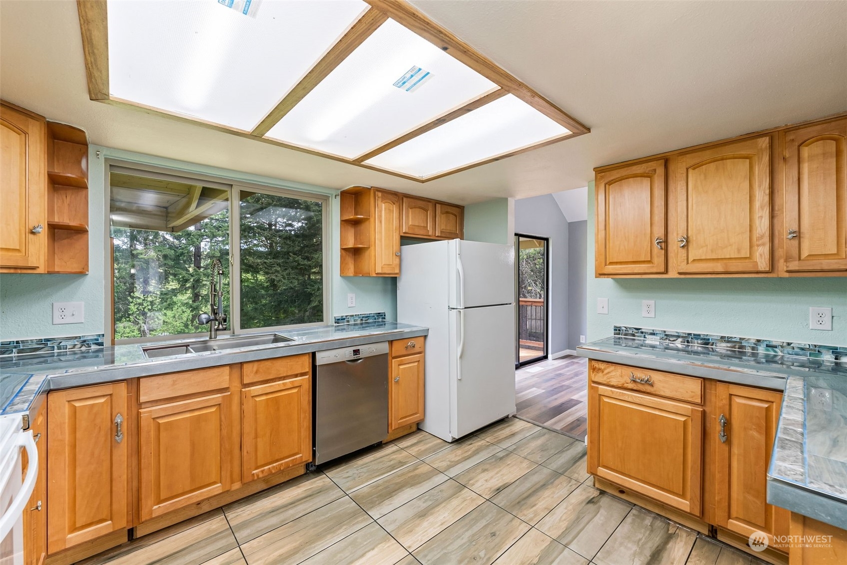 596 Southwest Little Tree Circle Port Orchard, WA 98367 - Photo 8 of 30 Gallery Image 8
