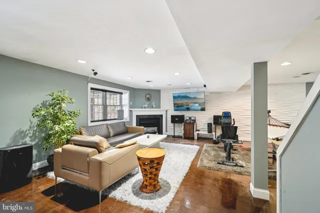 $1,625,000 | 700 Cp Wds Road, Villanova, PA 19085