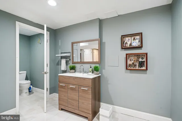 $1,625,000 | 700 Cp Wds Road, Villanova, PA 19085