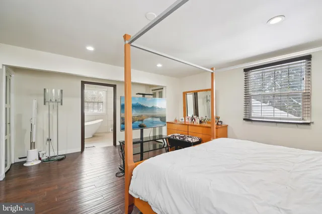 $1,625,000 | 700 Cp Wds Road, Villanova, PA 19085