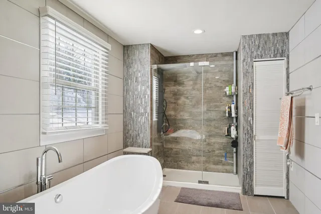 $1,625,000 | 700 Cp Wds Road, Villanova, PA 19085