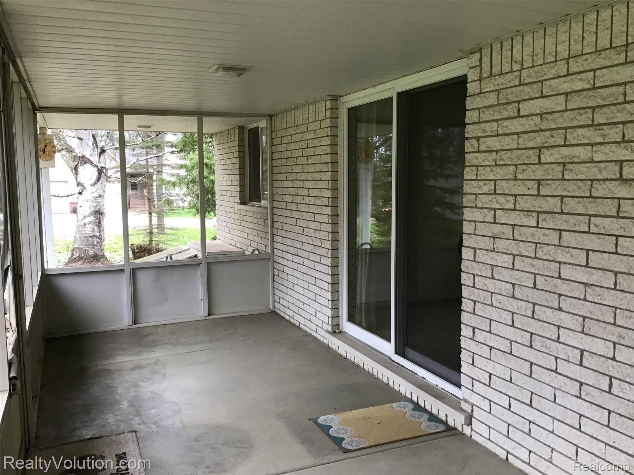 2260 South Lake George Road Metamora, MI 48455 - Photo 30 of 49 D9B4E736-05A7-4185-BF86-5EFEF1BCB889.jpeg
