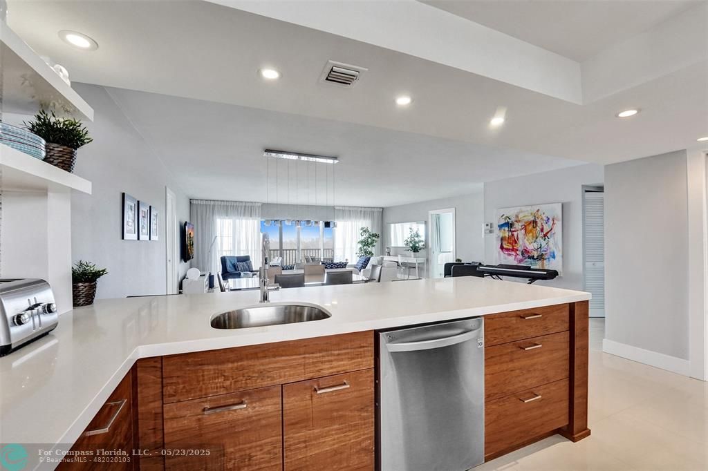 1523 East Hillsboro Boulevard, Unit 1031 Deerfield Beach, FL 33441 - Photo 5 of 78