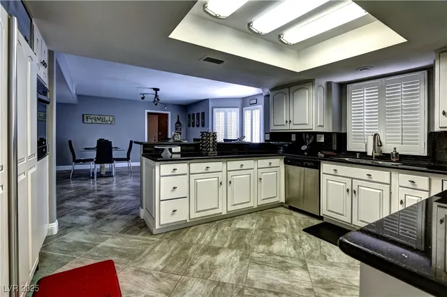 $2,975 | 4911 Mission Bay Drive, Las Vegas, NV 89113