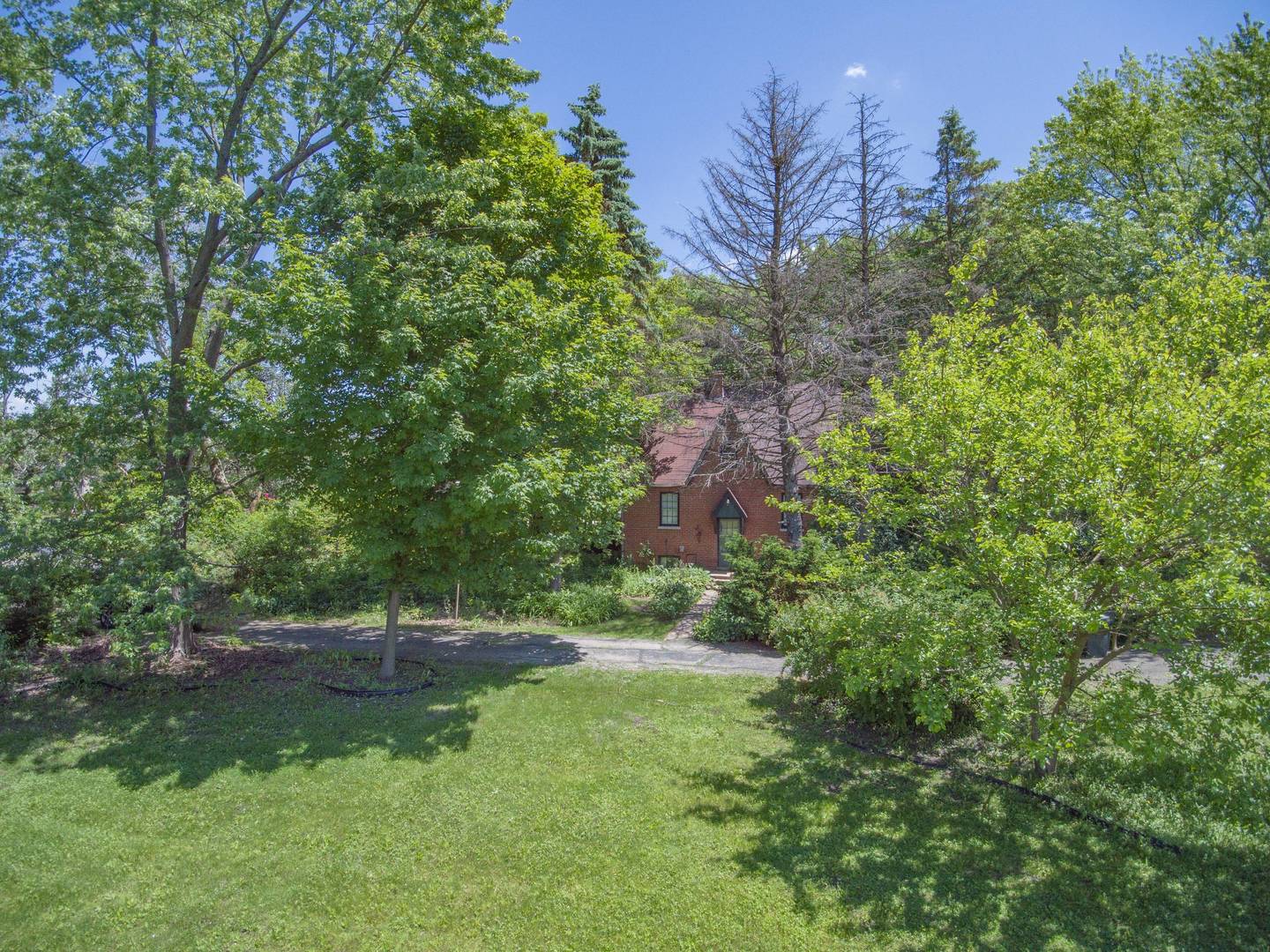 2331 West Palatine Road Palatine, IL 60067 - Photo 17 of 19 a view of outdoor space and yard