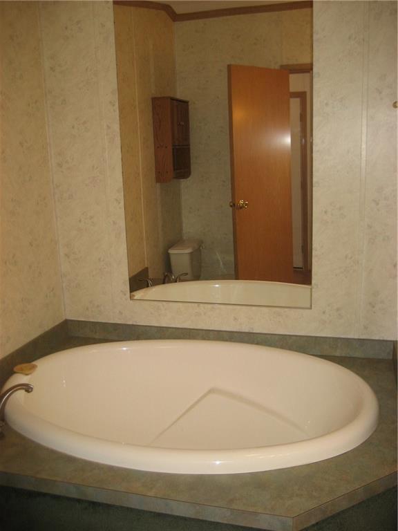 851 Feylers Corner Road Waldoboro, ME 04572 - Photo 17 of 26 Full bathroom includes bathtub