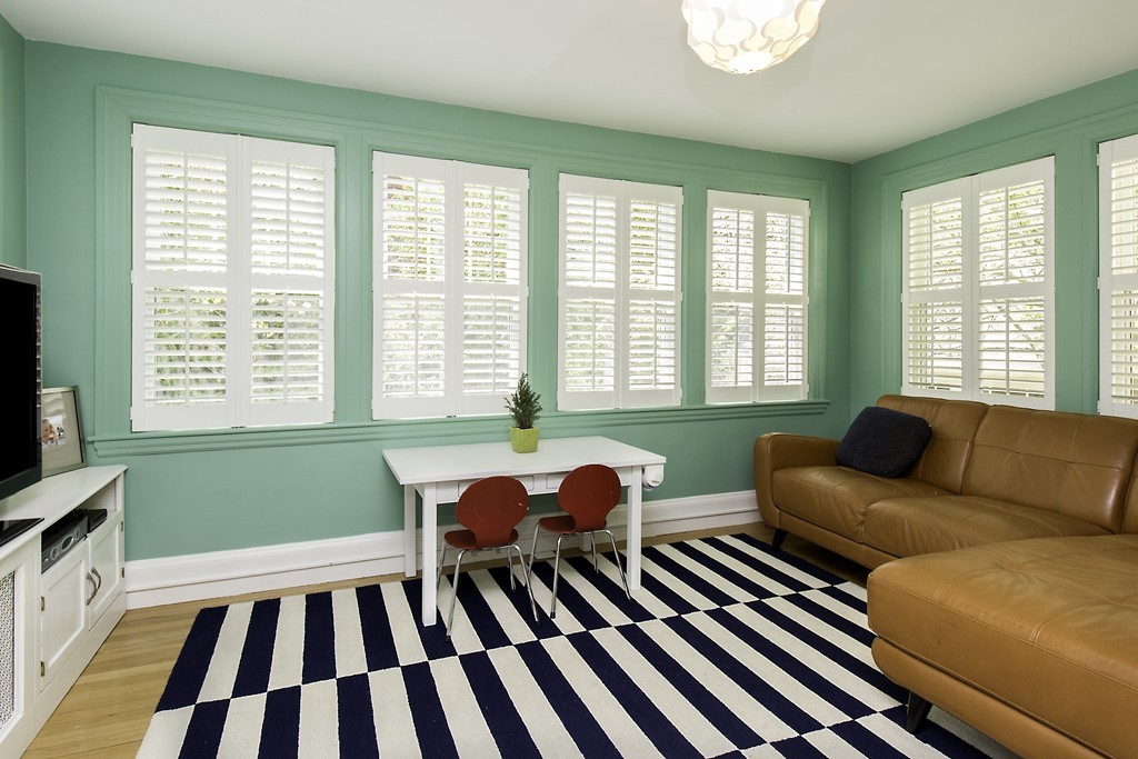 115 Carver Road Newton, MA 02461 - Photo 3 of 10