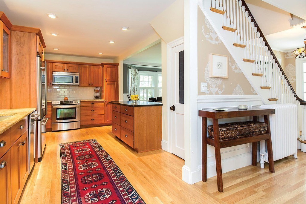 115 Carver Road Newton, MA 02461 - Photo 4 of 10