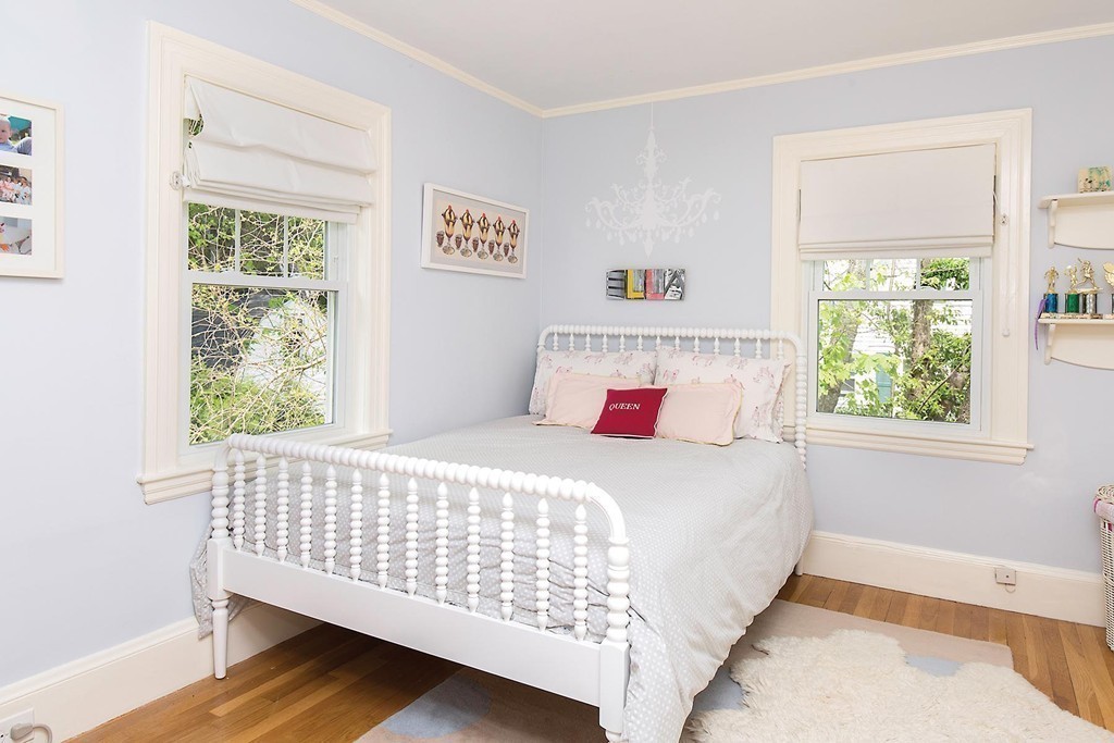 115 Carver Road Newton, MA 02461 - Photo 7 of 10