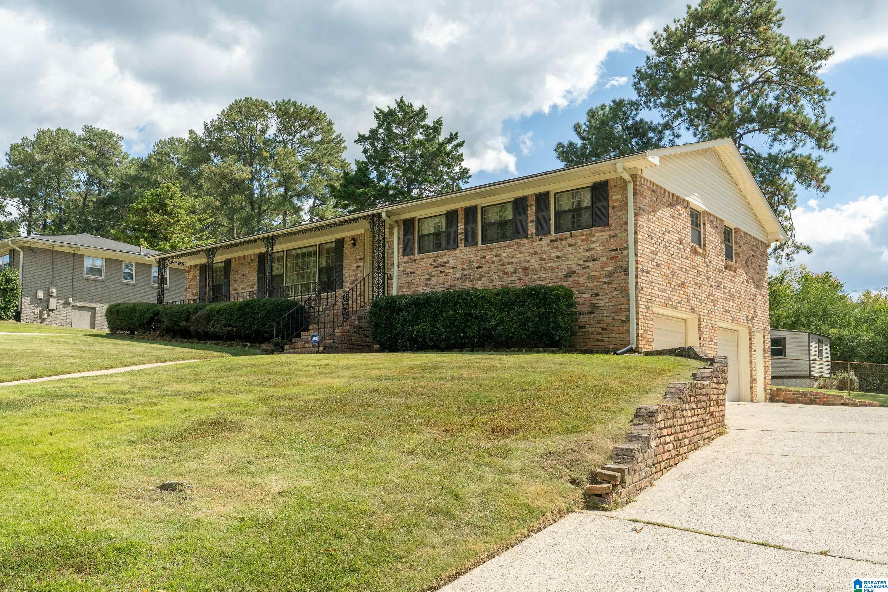 3504 Laurel View Road Birmingham, AL 35216 - Photo 3 of 30
