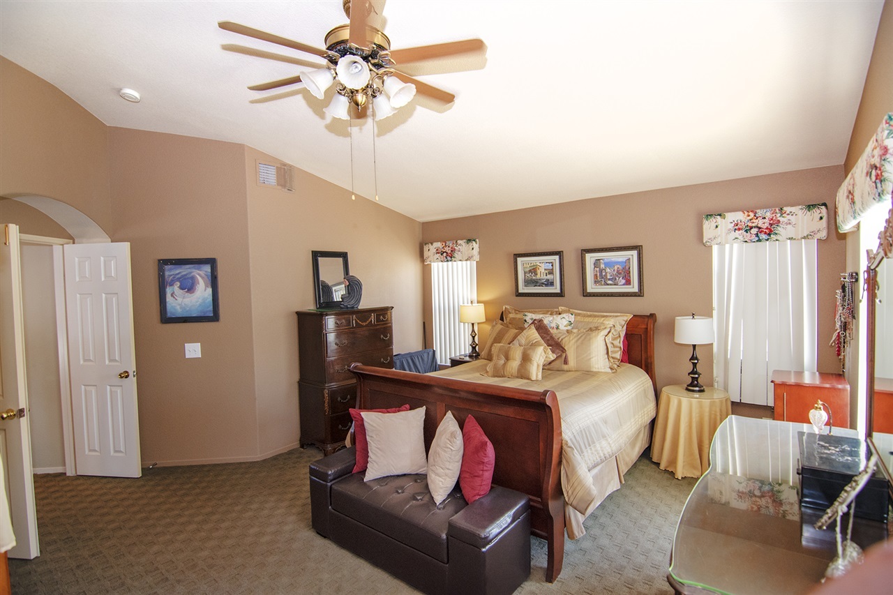 9391 Michelle Court Spring Valley, CA 91977 - Photo 11 of 25 Gallery Image 11