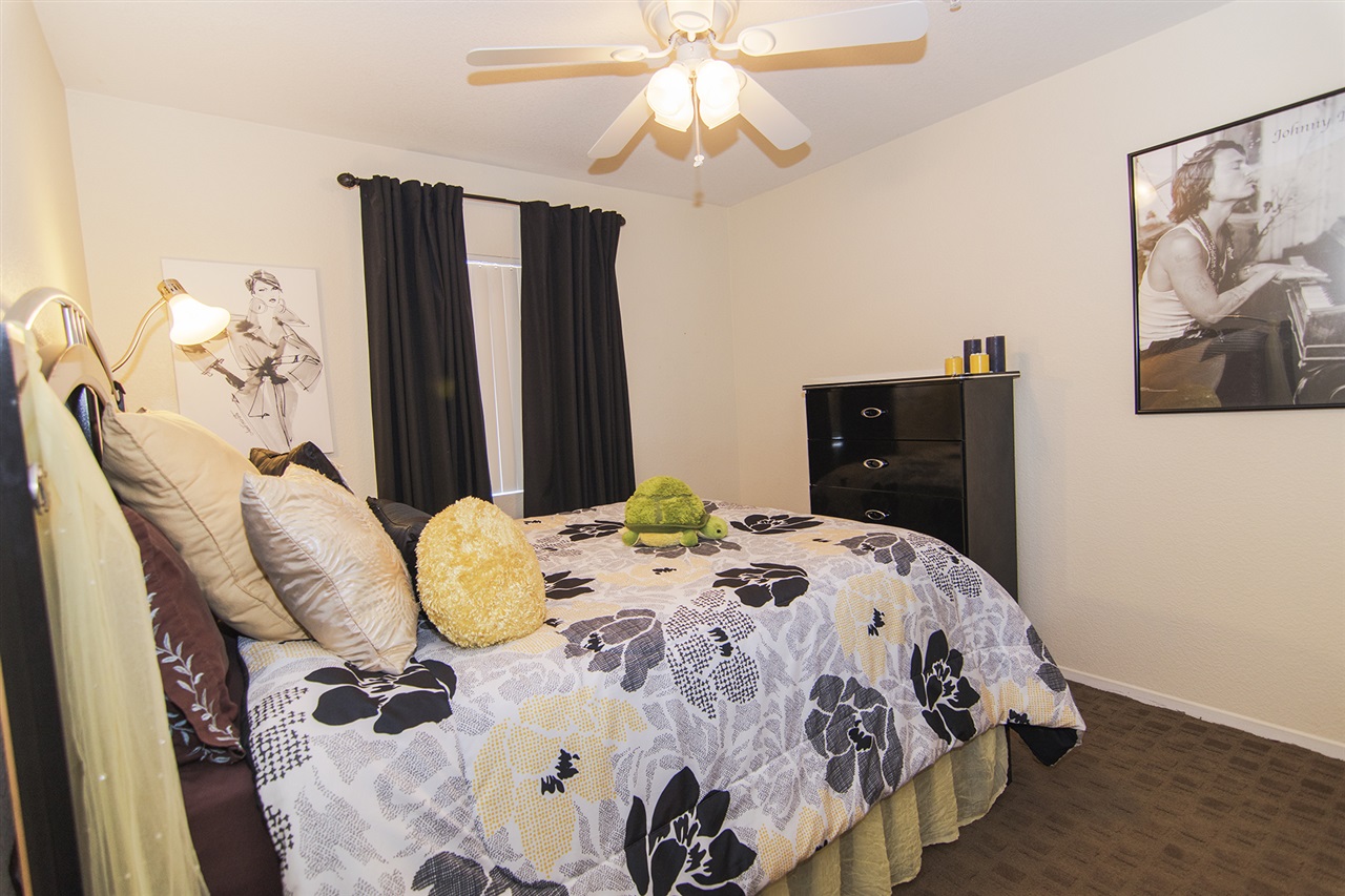 9391 Michelle Court Spring Valley, CA 91977 - Photo 16 of 25 Gallery Image 16