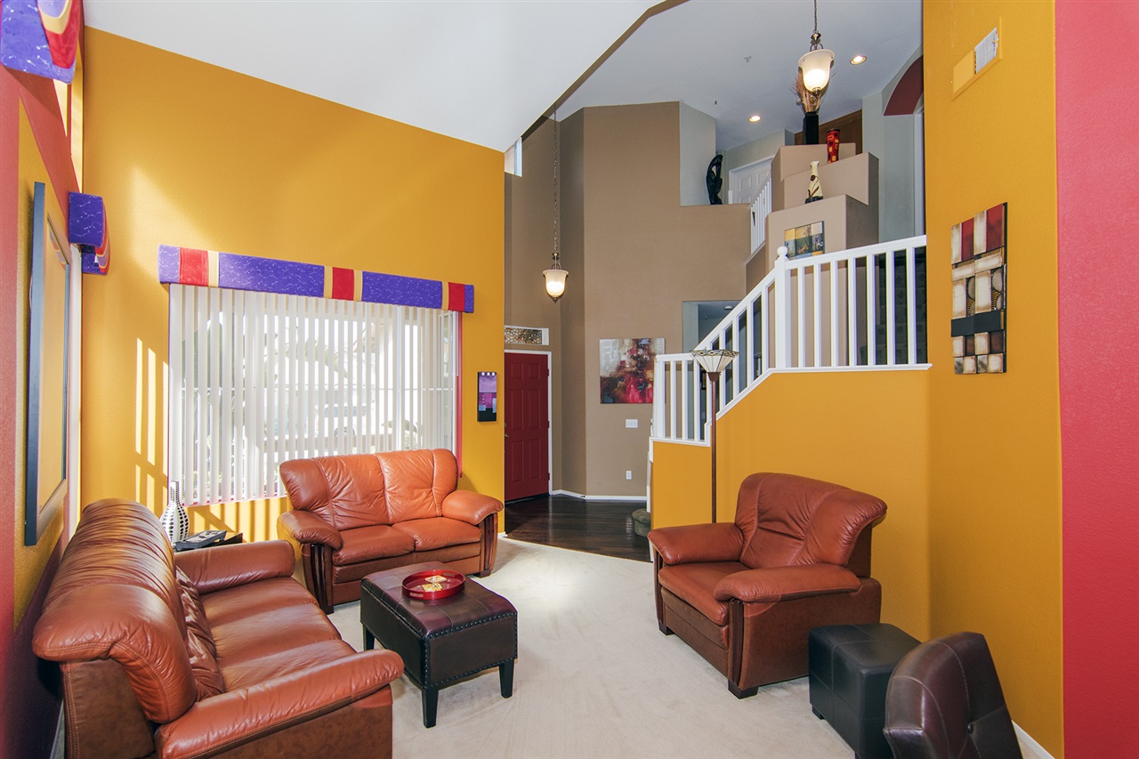 9391 Michelle Court Spring Valley, CA 91977 - Photo 10 of 25 Gallery Image 10