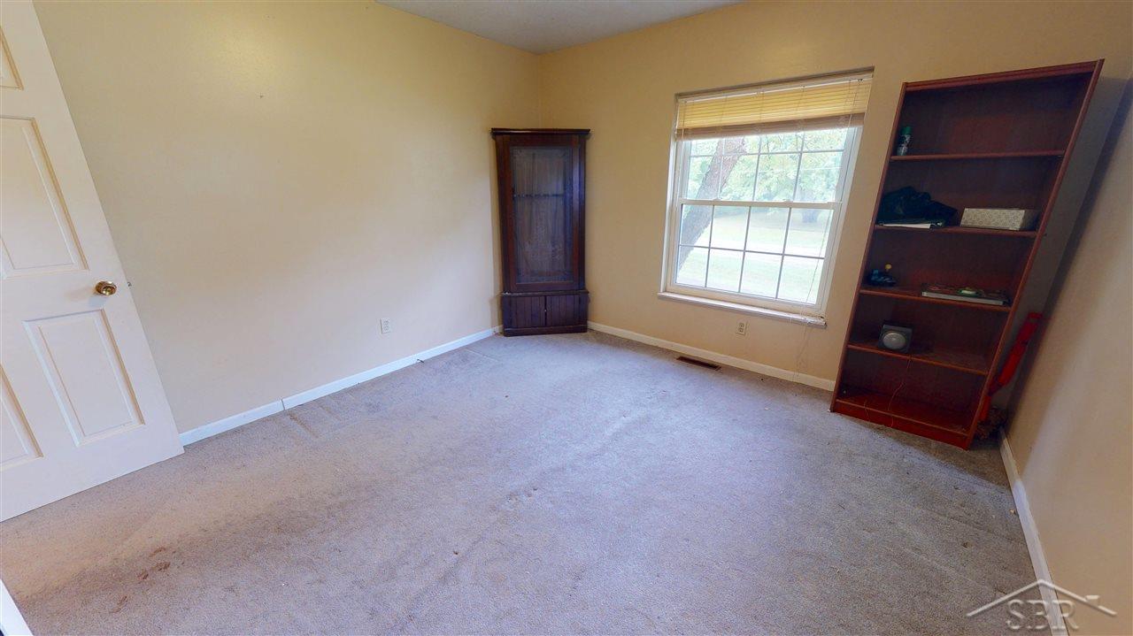 7065 Quain Road Birch Run, MI 48415 - Photo 20 of 39 50055076-19.JPG