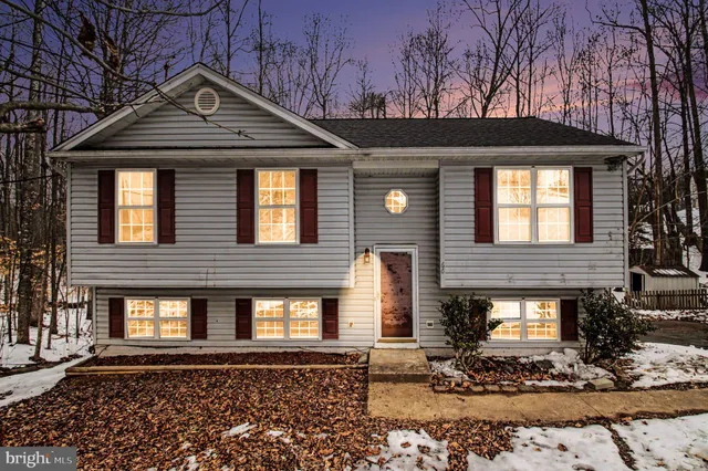 $2,350 | 66 Willow Branch Place, Fredericksburg, VA 22405