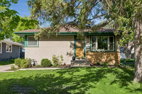 $345,000 | 1901 Malvern Street, St. Paul, MN 55113