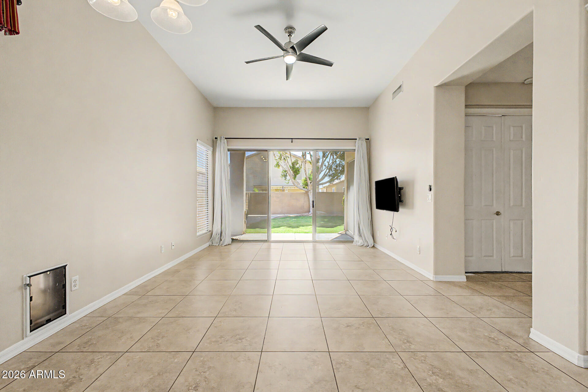 3123 East Amber Ridge Way Phoenix, AZ 85048 - Photo 7 of 34 07 - Amber Ridge 3123