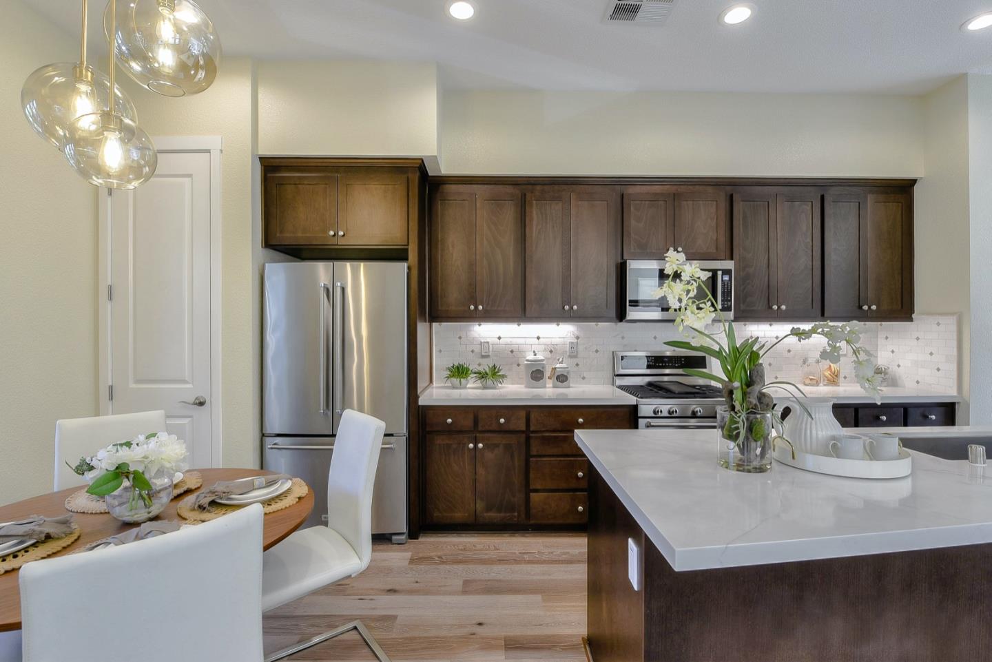 308 Cherokee Loop Mountain View, CA 94043 - Photo 15 of 42 Gallery Image 15