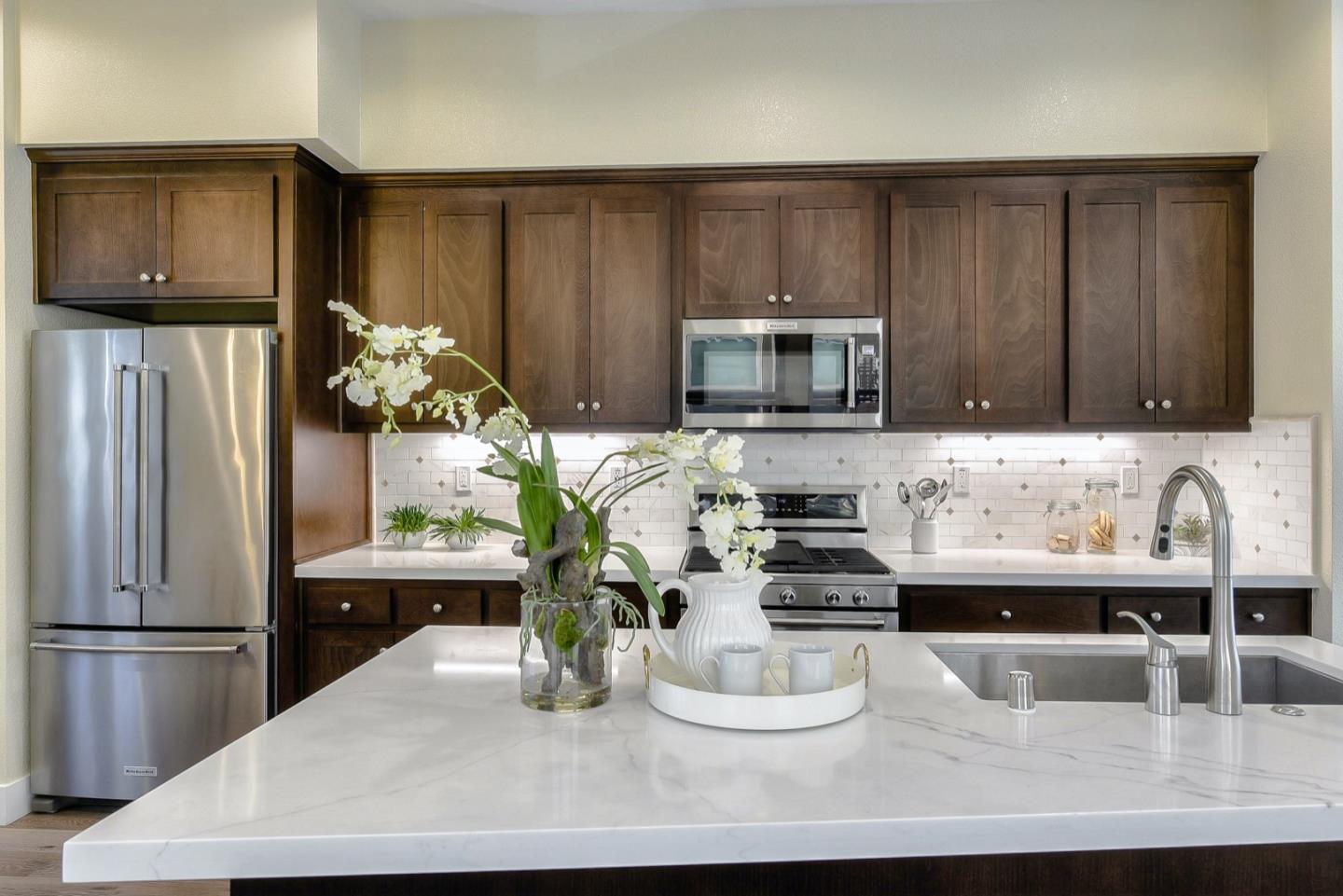 308 Cherokee Loop Mountain View, CA 94043 - Photo 16 of 42 Gallery Image 16