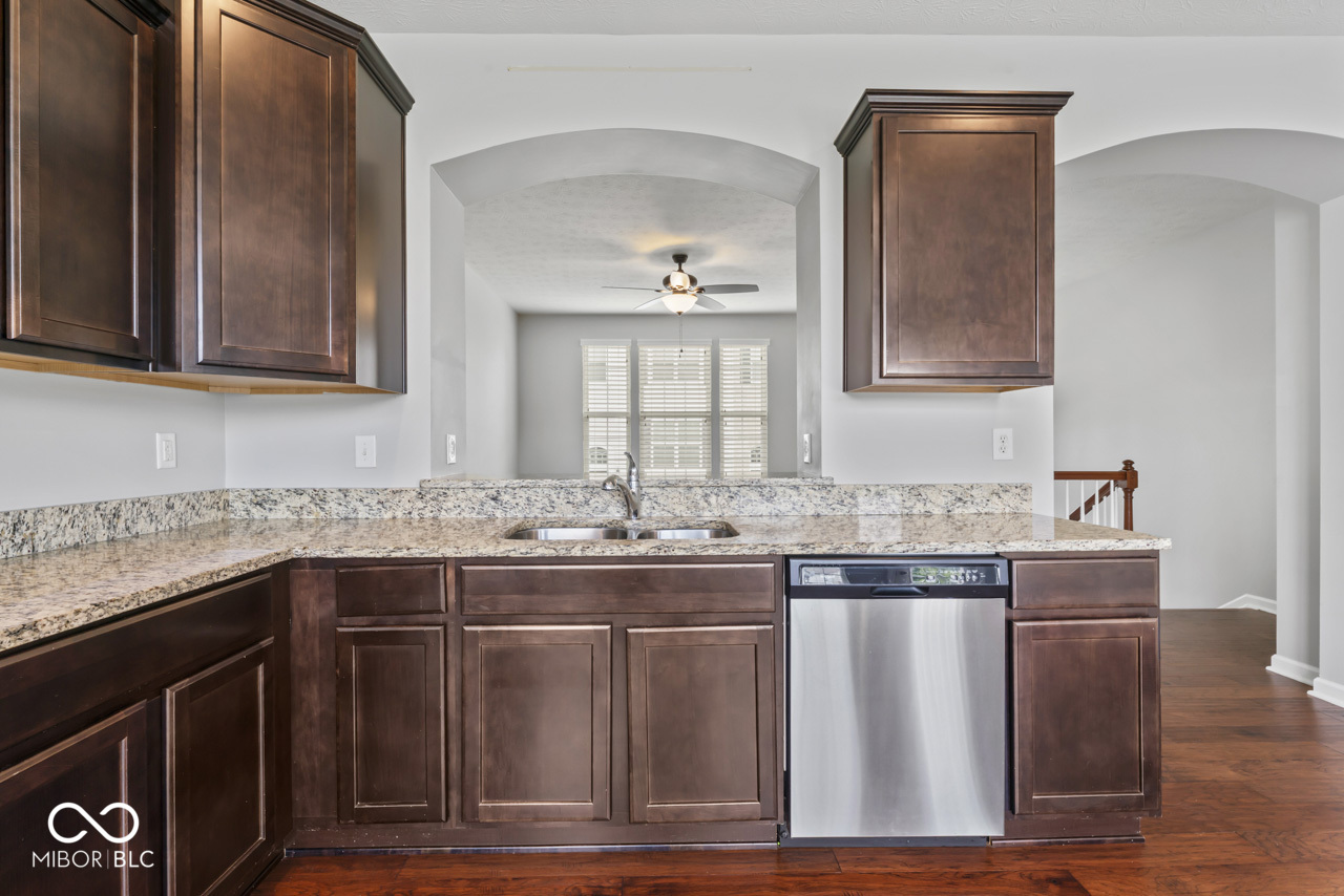 12726 Hannah Hill Road Fishers, IN 46037 - Photo 13 of 44