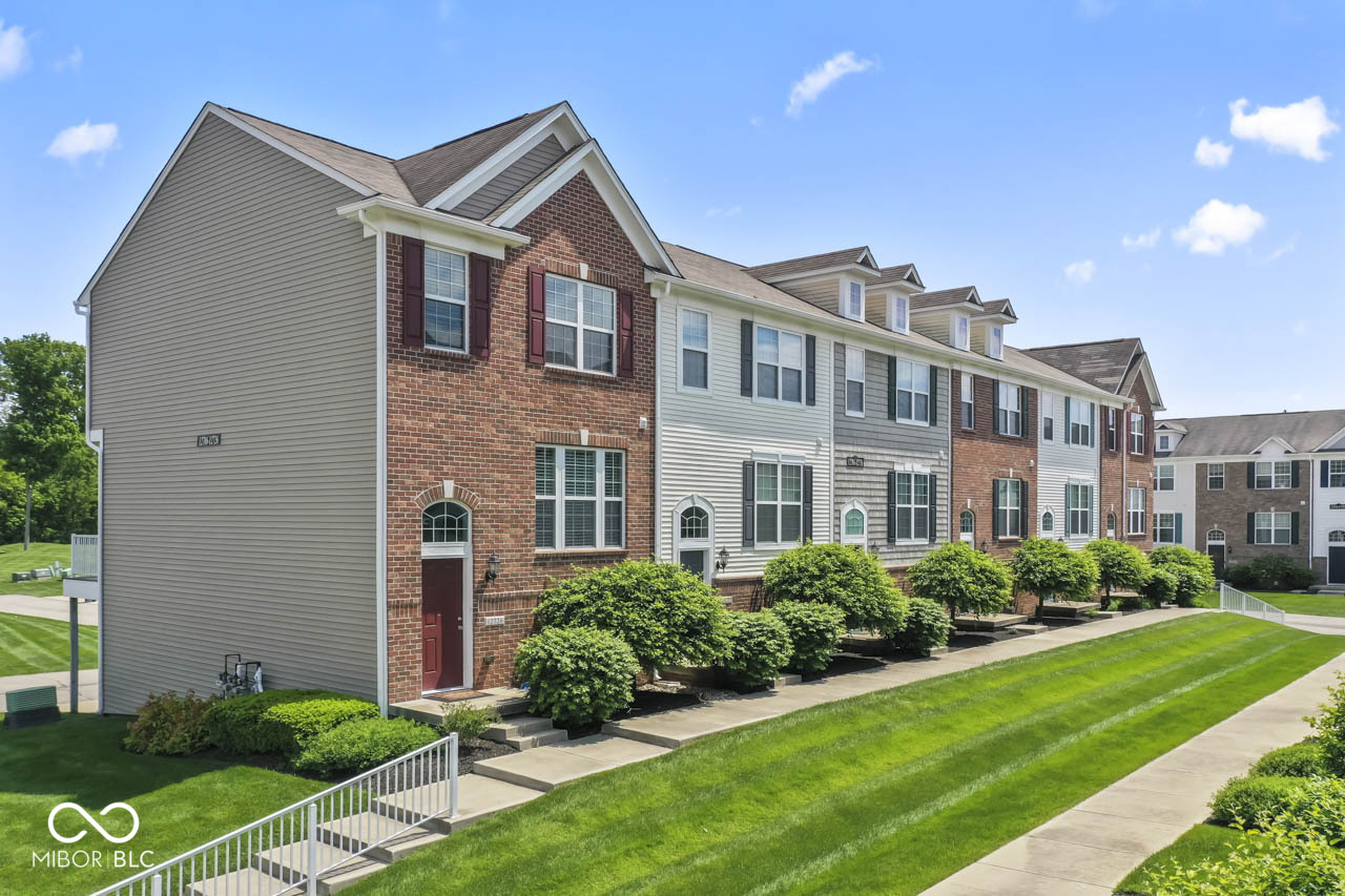 12726 Hannah Hill Road Fishers, IN 46037 - Photo 4 of 44
