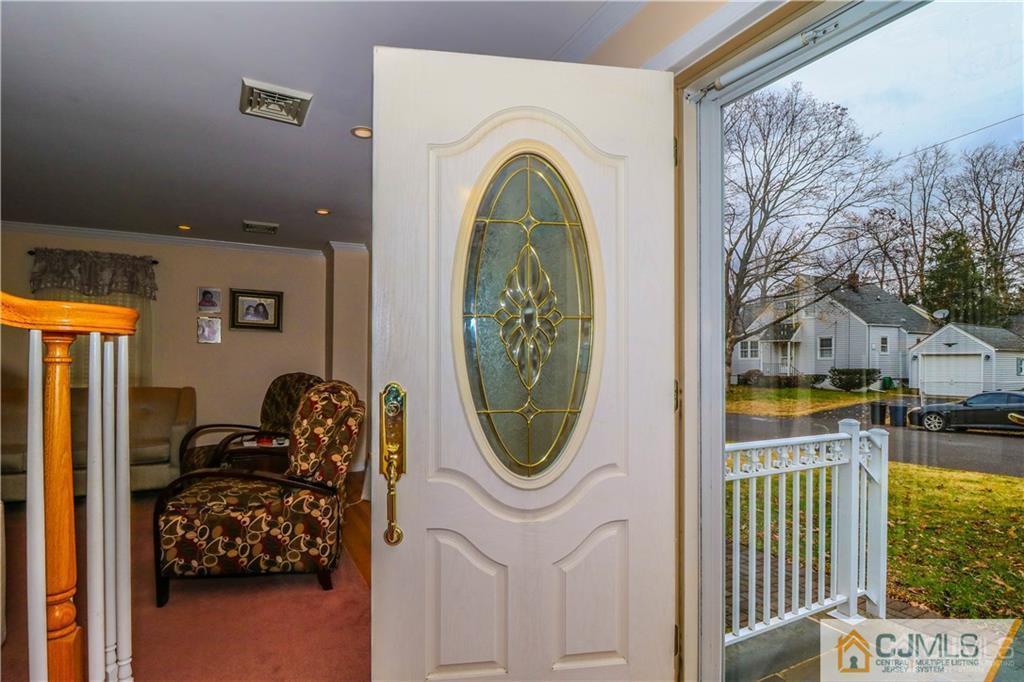 19 Rolling Road Middlesex, NJ 08846 - Photo 2 of 24 Gallery Image 2