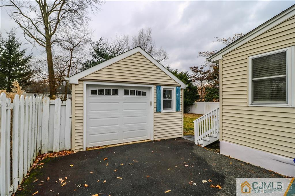 19 Rolling Road Middlesex, NJ 08846 - Photo 24 of 24 Gallery Image 24