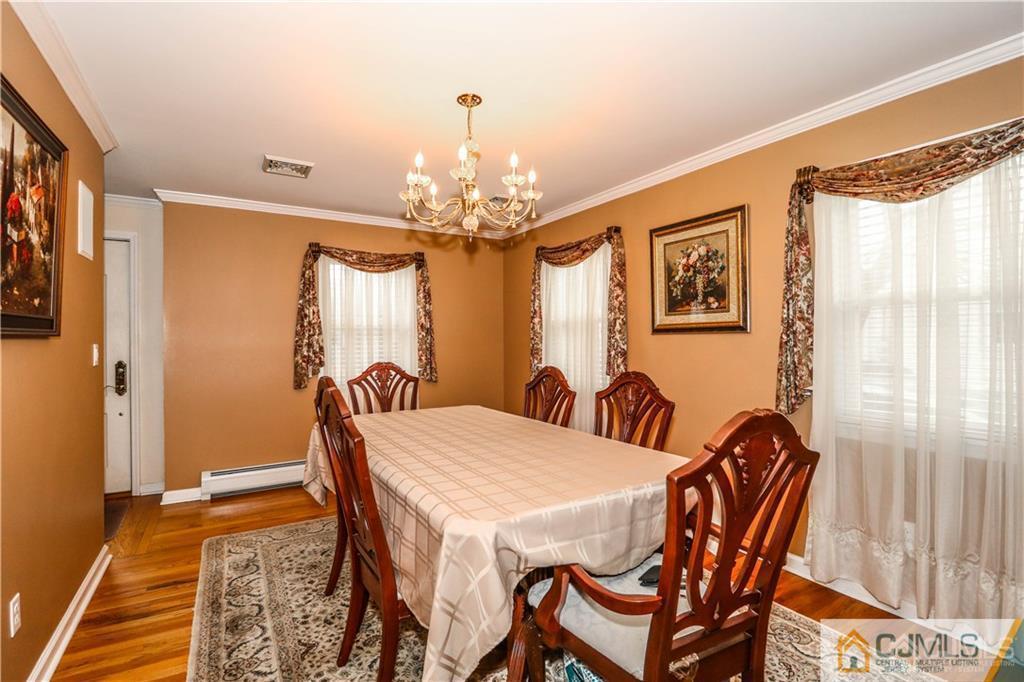 19 Rolling Road Middlesex, NJ 08846 - Photo 6 of 24 Gallery Image 6
