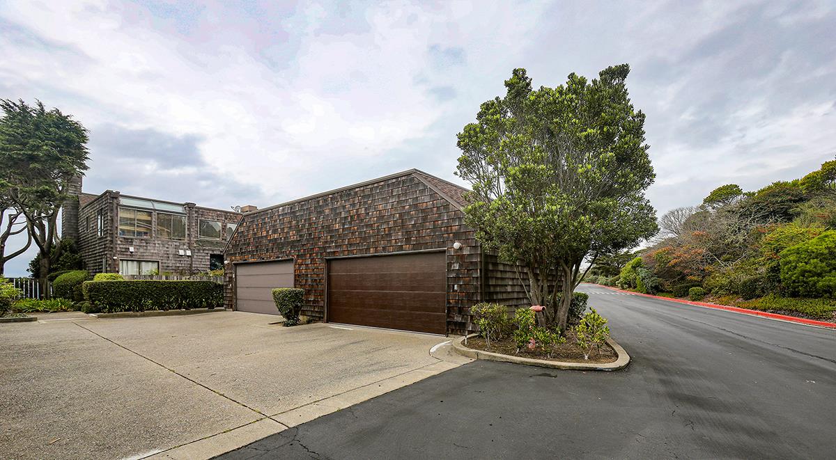270 Beachview Avenue, Unit 14 Pacifica, CA 94044 - Photo 14 of 41 a sign board with buildings in the background