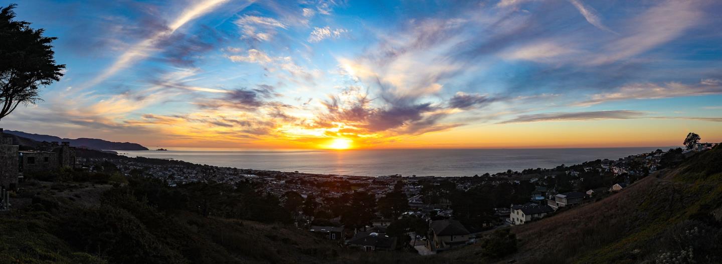 270 Beachview Avenue, Unit 14 Pacifica, CA 94044 - Photo 4 of 41 a view of city and mountain