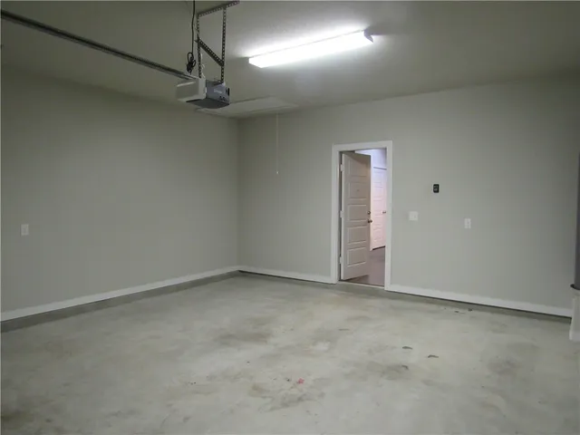 $1,625 | 102 Hidden Springs Drive, Bastrop, TX 78602